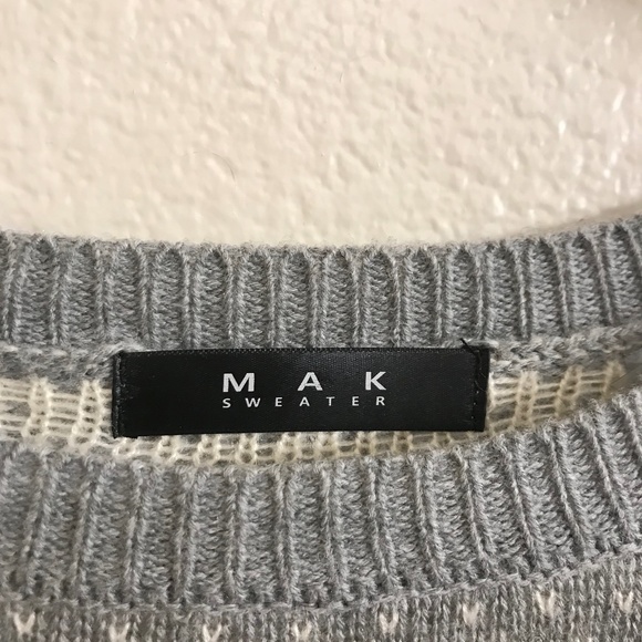 Heather Gray & Cream Holiday Reindeer Fairisle Crewneck Sweater - Picture 10 of 12